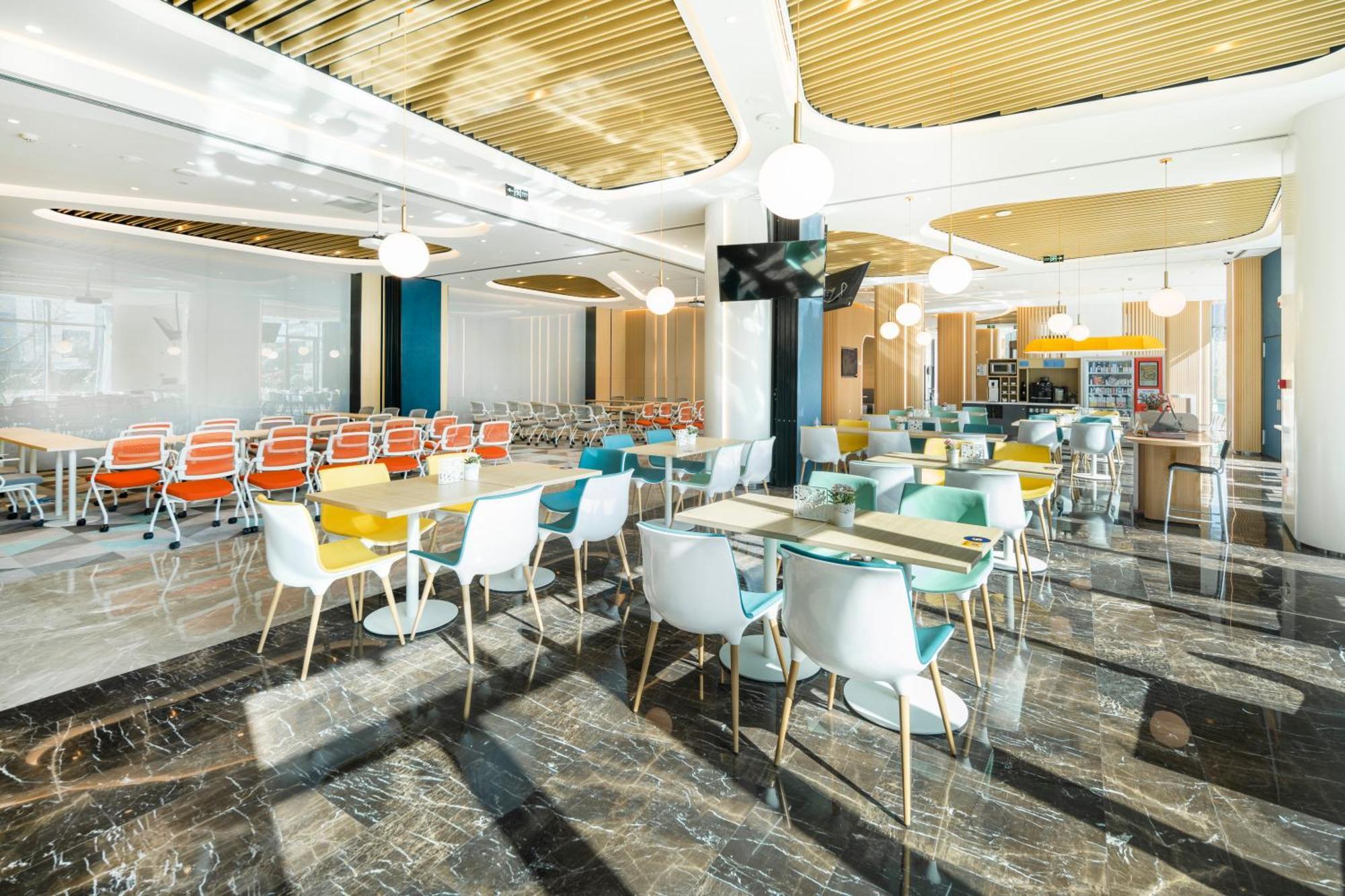 Holiday Inn Express Shanghai Pudong Zhangjiang By Ihg Exteriör bild